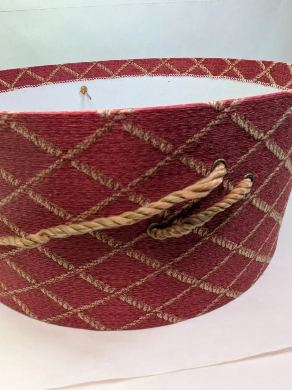 Vintage Red Tan Diamond Trellis Padded Fabric Hat Box Rope Trim Storage 14.5